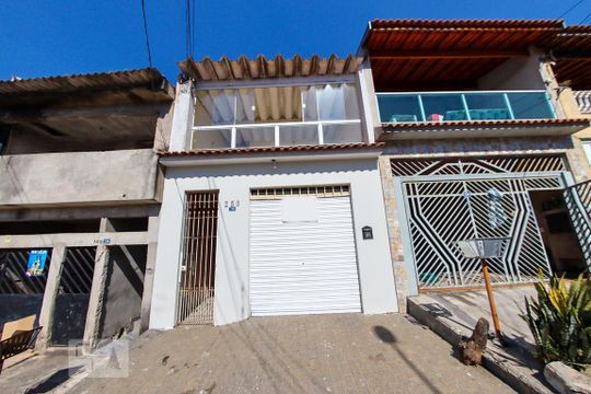 Fachada de casa à venda com 3 quartos, 213m² em Parque Continental, Guarulhos