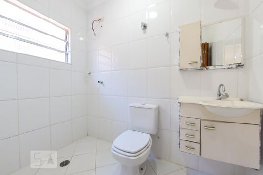 Banheiro da Suite 1 de casa à venda com 3 quartos, 213m² em Parque Continental, Guarulhos