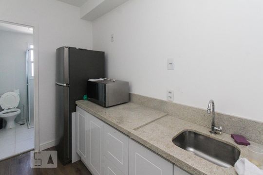 Cozinha de kitnet/studio à venda com 1 quarto, 26m² em Vila Prudente, São Paulo
