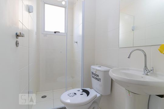 Banheiro de apartamento para alugar com 2 quartos, 40m² em Cambuci, São Paulo
