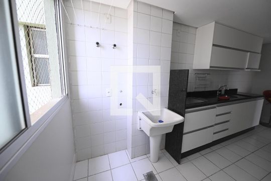 Área de Serviço de apartamento para alugar com 3 quartos, 79m² em Jardim Goiás, Goiânia