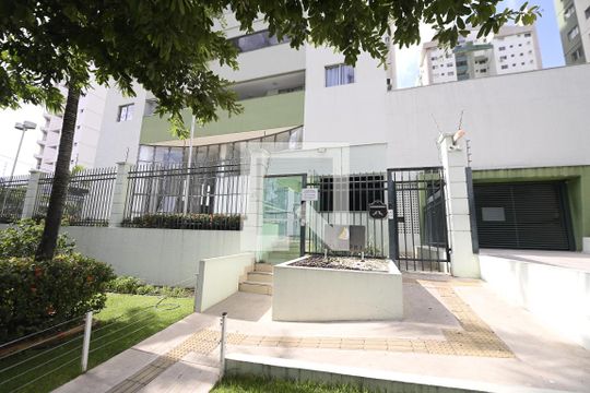 Fachada de apartamento para alugar com 3 quartos, 79m² em Jardim Goiás, Goiânia