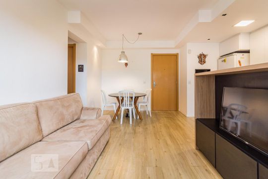 Sala de apartamento para alugar com 2 quartos, 62m² em Teresópolis, Porto Alegre