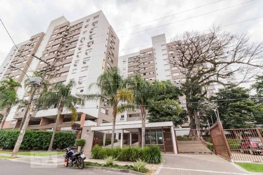Fachada de apartamento para alugar com 2 quartos, 62m² em Teresópolis, Porto Alegre