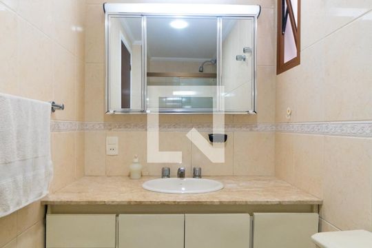 Banheiro da Suíte de apartamento para alugar com 3 quartos, 104m² em Vila Mascote, São Paulo