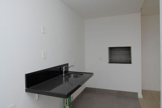 Cozinha de apartamento à venda com 1 quarto, 46m² em Centro, Canoas