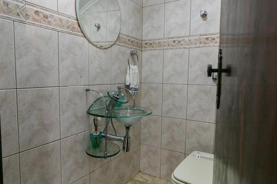 Lavabo da Sala de casa à venda com 3 quartos, 380m² em Jardim Avelino, São Paulo