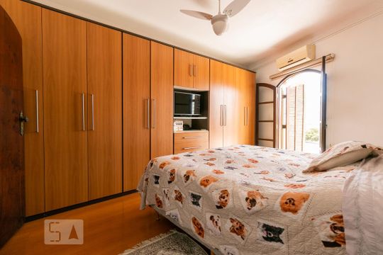 Suíte 1 de casa à venda com 3 quartos, 380m² em Jardim Avelino, São Paulo