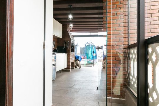Churrasqueira de casa à venda com 3 quartos, 380m² em Jardim Avelino, São Paulo