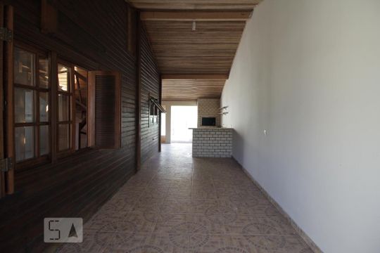 Garagem de casa à venda com 2 quartos, 82m² em São José, Canoas