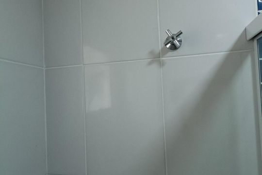Banheiro de apartamento para alugar com 1 quarto, 45m² em Centro, Diadema