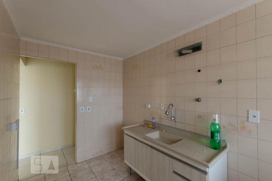 Cozinha de apartamento à venda com 2 quartos, 53m² em Conjunto Residencial Sitio Oratório, São Paulo