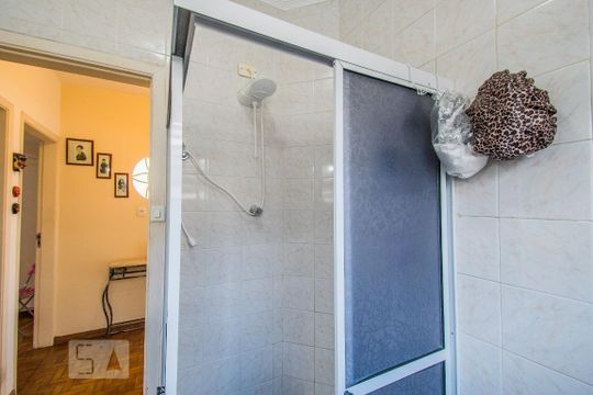 Banheiro de apartamento à venda com 2 quartos, 72m² em Cambuci, São Paulo