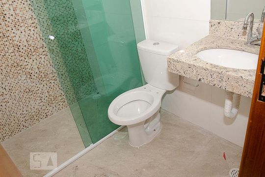 Banheiro de apartamento para alugar com 1 quarto, 40m² em Vila Maria Baixa, São Paulo
