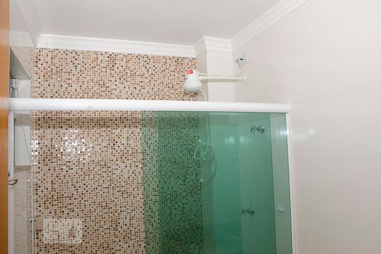 Banheiro de apartamento para alugar com 1 quarto, 40m² em Vila Maria Baixa, São Paulo