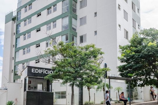 Fachada de apartamento para alugar com 2 quartos, 63m² em Buritis, Belo Horizonte