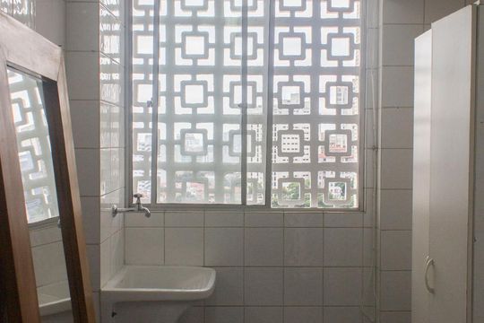Área de serviço de apartamento para alugar com 2 quartos, 60m² em Bela Vista, São Paulo