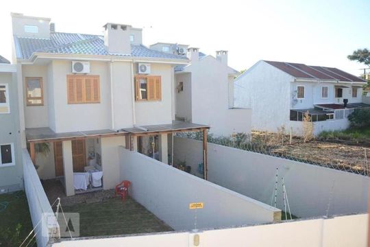 Vista de casa à venda com 3 quartos, 144m² em São José, Canoas