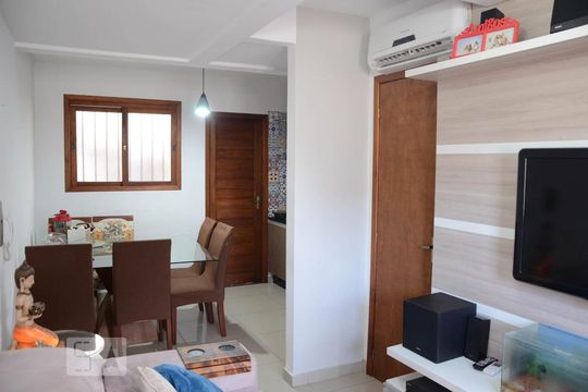 Sala de casa à venda com 3 quartos, 144m² em São José, Canoas