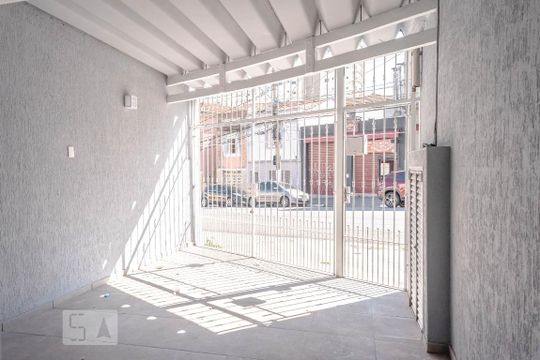 Garagem de casa à venda com 2 quartos, 100m² em Mooca, São Paulo