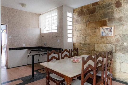 Cozinha de casa para alugar com 5 quartos, 403m² em Sagrada Família, Belo Horizonte