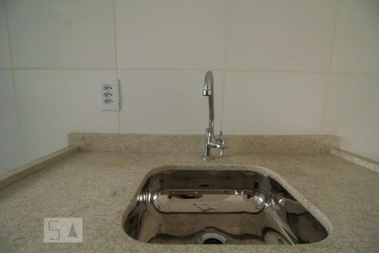 Cozinha de apartamento à venda com 2 quartos, 48m² em Vila Marina, São Paulo