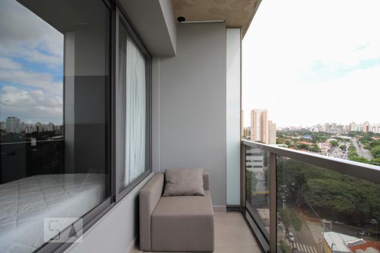Varanda de kitnet/studio à venda com 1 quarto, 26m² em Vila Olímpia, São Paulo