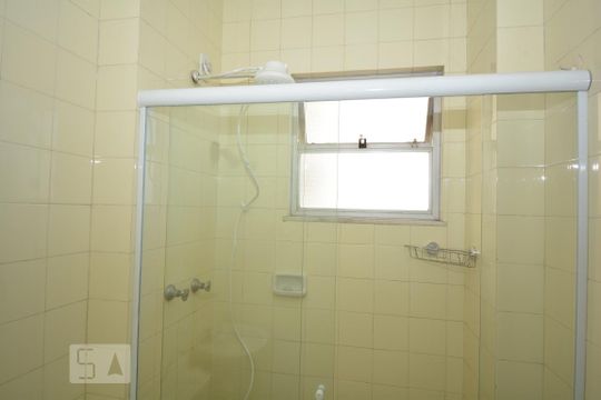 Banheiro de apartamento à venda com 2 quartos, 88m² em Encantado, Rio de Janeiro