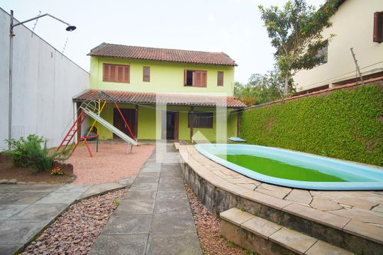 Casa nos Fundos e Piscina de casa para alugar com 3 quartos, 300m² em Passo das Pedras, Porto Alegre