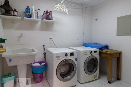 Área de Serviço de casa à venda com 3 quartos, 263m² em Butantã, São Paulo
