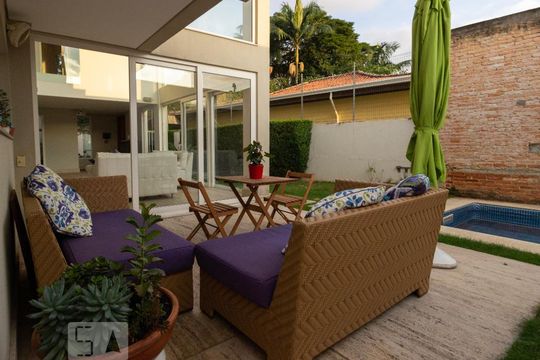 Piscina de casa à venda com 3 quartos, 263m² em Butantã, São Paulo