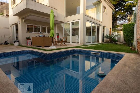 Piscina de casa à venda com 3 quartos, 263m² em Butantã, São Paulo