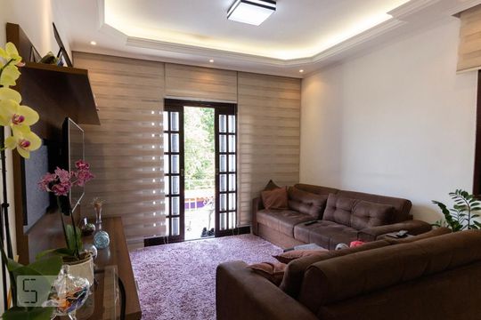 Sala de casa à venda com 3 quartos, 128m² em Jardim Ester, São Paulo
