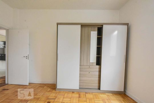 Quarto 01 de apartamento para alugar com 1 quarto, 75m² em Itaim Bibi, São Paulo