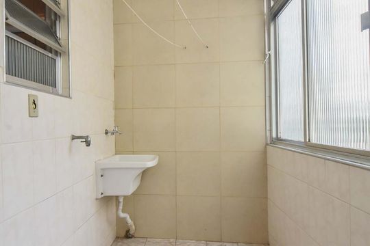 Lavanderia de apartamento para alugar com 1 quarto, 75m² em Itaim Bibi, São Paulo