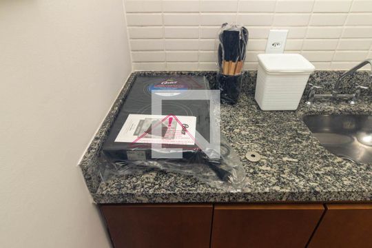 Cozinha de kitnet/studio à venda com 1 quarto, 29m² em Centro, São Paulo