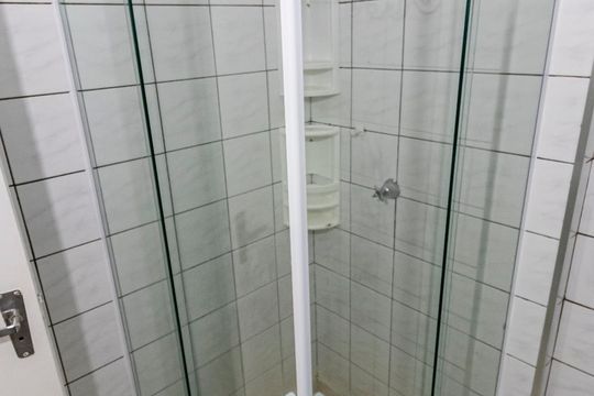 Banheiro de apartamento à venda com 1 quarto, 38m² em Liberdade, São Paulo