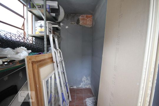 Deposito de casa à venda com 4 quartos, 208m² em Vila Brasilina, São Paulo