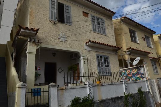 Fachada de casa de condomínio para alugar com 2 quartos, 78m² em Cachambi, Rio de Janeiro