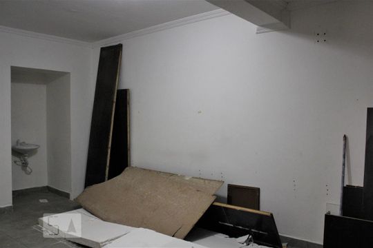 Garagem de casa à venda com 4 quartos, 100m² em Perdizes, São Paulo