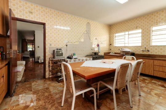 Cozinha de casa à venda com 3 quartos, 290m² em Vila Madalena, São Paulo