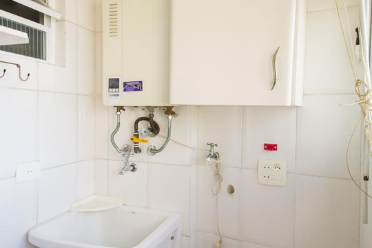 Lavanderia de apartamento para alugar com 2 quartos, 68m² em Liberdade, São Paulo