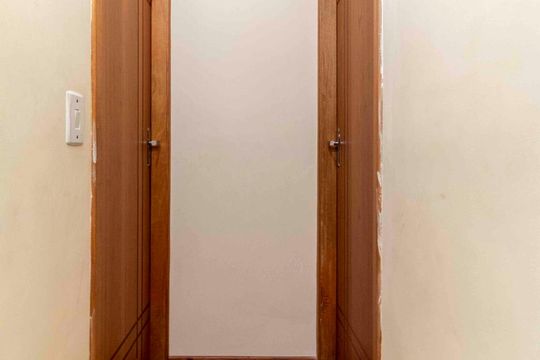 Corredor de casa de condomínio à venda com 2 quartos, 67m² em Vila Santana, São Paulo