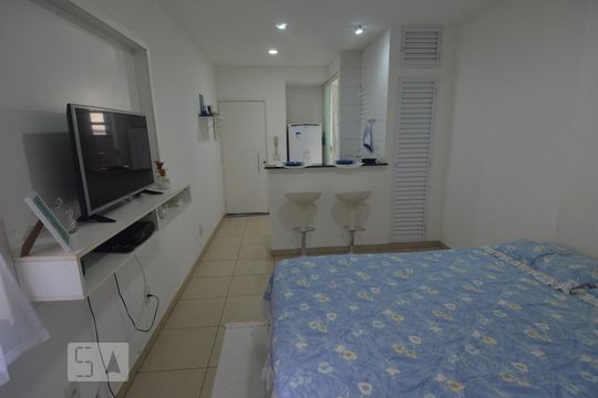 Quarto de kitnet/studio para alugar com 1 quarto, 28m² em Copacabana, Rio de Janeiro