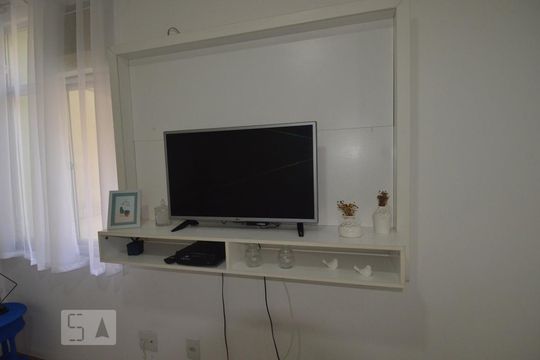 Quarto de kitnet/studio para alugar com 1 quarto, 28m² em Copacabana, Rio de Janeiro
