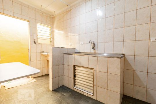 Cozinha de kitnet/studio à venda com 1 quarto, 30m² em Jardim Taquaral, São Paulo