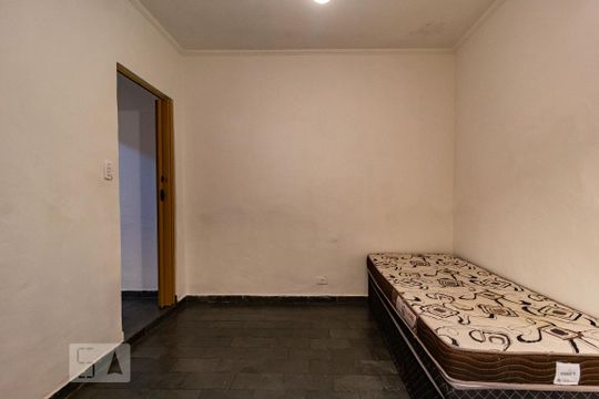 Sala / Quarto de kitnet/studio à venda com 1 quarto, 30m² em Jardim Taquaral, São Paulo