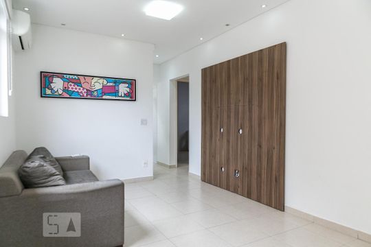 Apartamento para alugar com 2 quartos, 55m² em Gonzaga, Santos