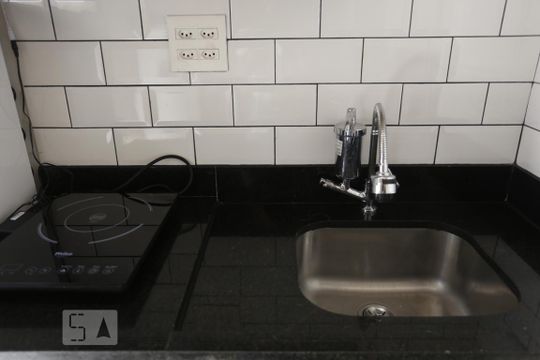 Cozinha de apartamento à venda com 1 quarto, 12m² em Vila Buarque, São Paulo