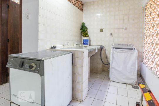 Área de Serviço de casa à venda com 3 quartos, 600m² em Jardim Atlântico, Belo Horizonte